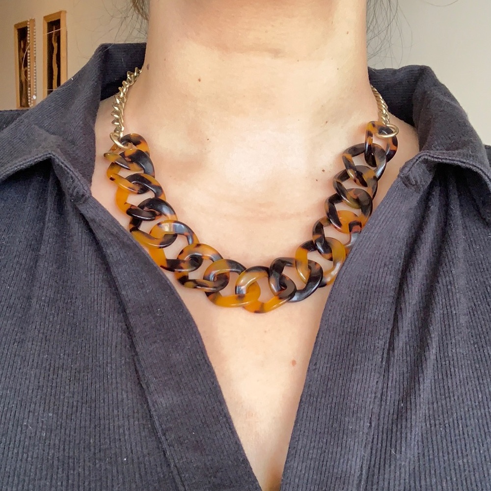 J CREW Tortoise acrylic necklace